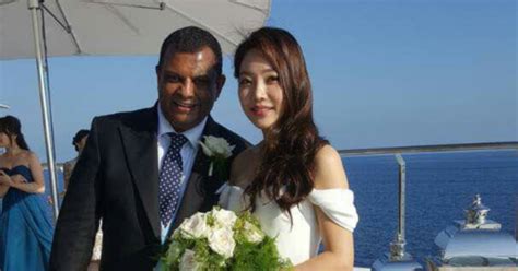 deborah lee bergstrom tony fernandes wife